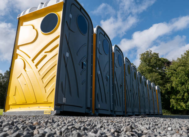 Best VIP or Luxury Restroom Trailers  in Clarksville, TX